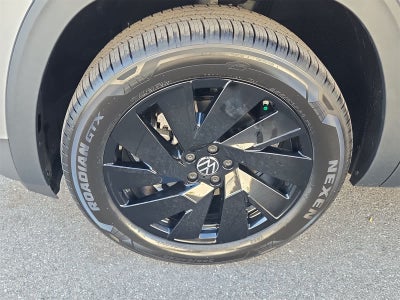 Volkswagen Atlas 2.0T SE con tecnología 2026