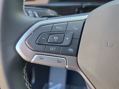 Volkswagen Atlas 2.0T SE con tecnología 2026