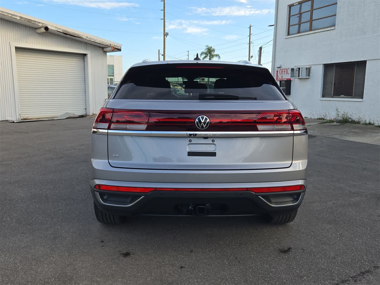 2026 Volkswagen Atlas Cross Sport 2.0T SE con tecnología