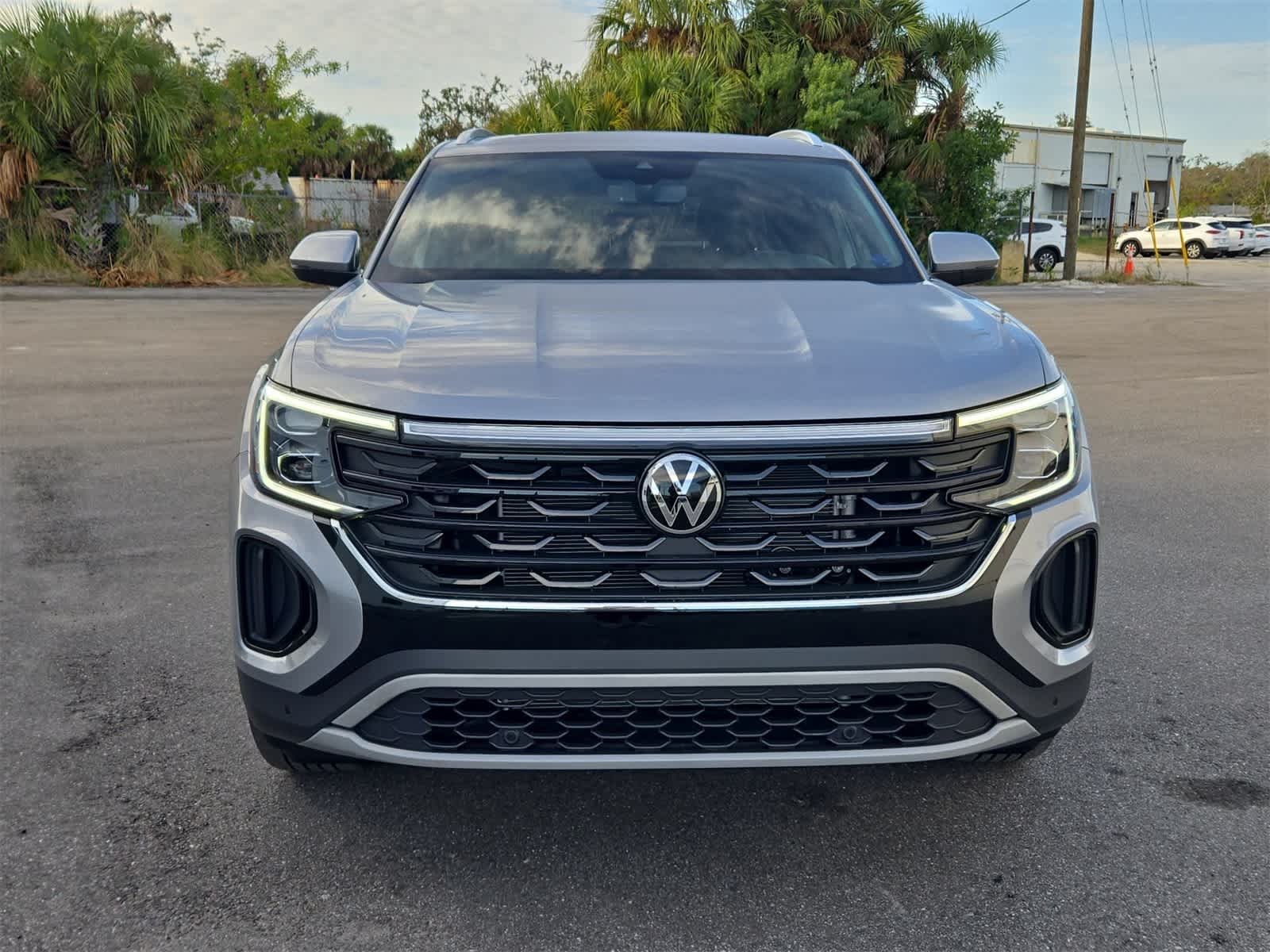 2026 Volkswagen Atlas Cross Sport 2.0T SE con tecnología