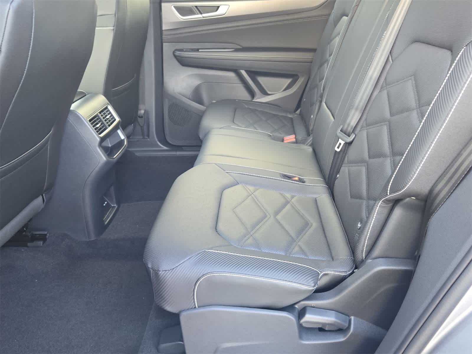 2026 Volkswagen Atlas Cross Sport 2.0T SE con tecnología