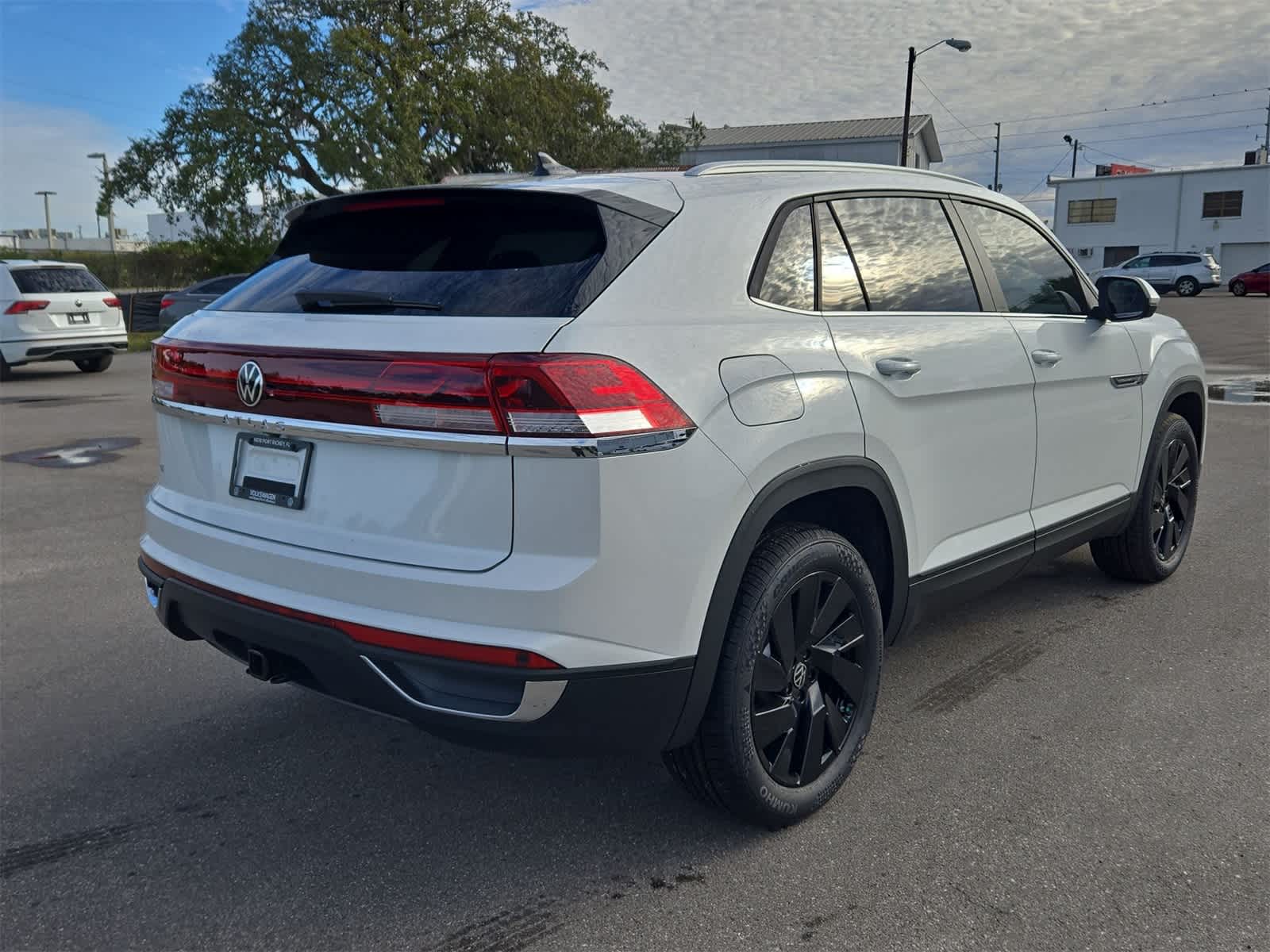 2026 Volkswagen Atlas Cross Sport 2.0T SE con tecnología