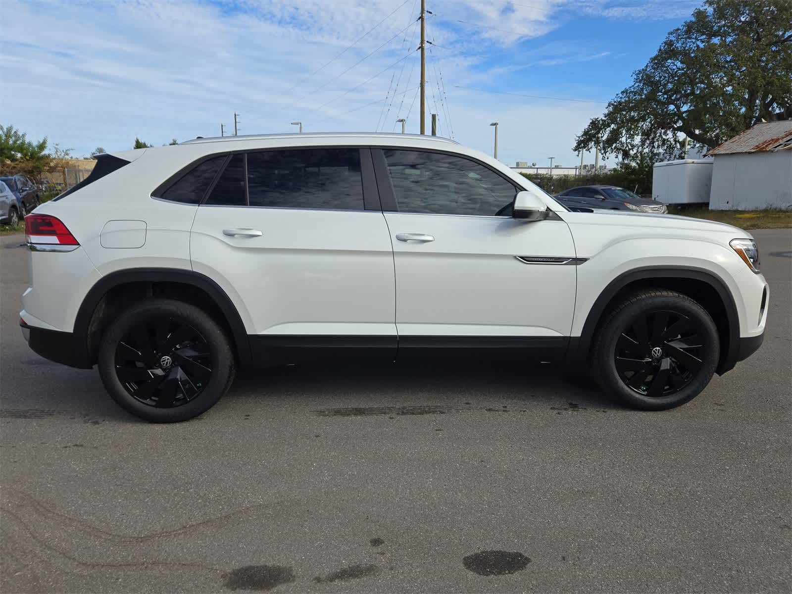 2026 Volkswagen Atlas Cross Sport 2.0T SE con tecnología
