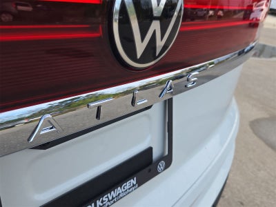 2026 Volkswagen Atlas Cross Sport 2.0T SE con tecnología