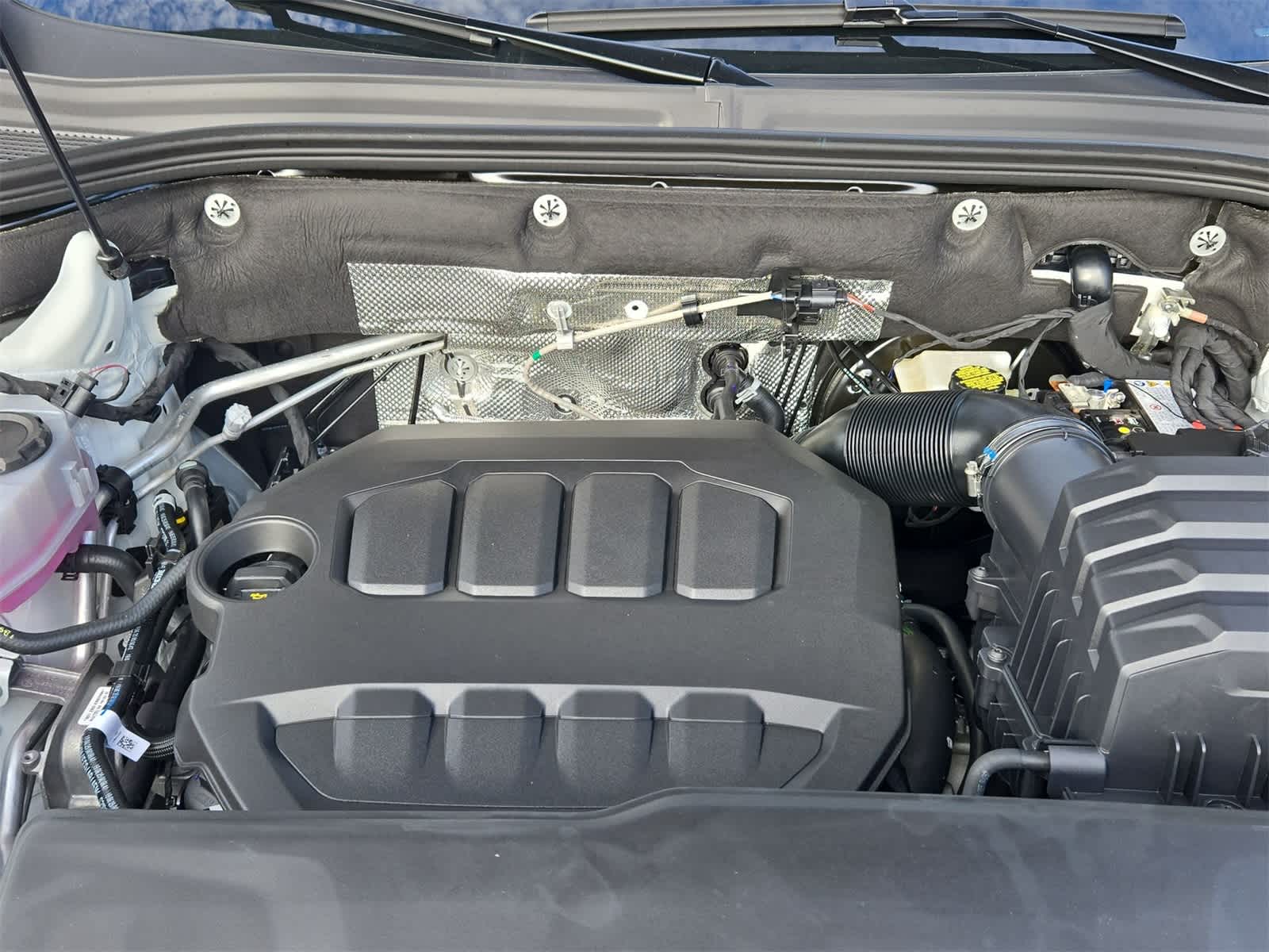 2026 Volkswagen Atlas Cross Sport 2.0T SE con tecnología