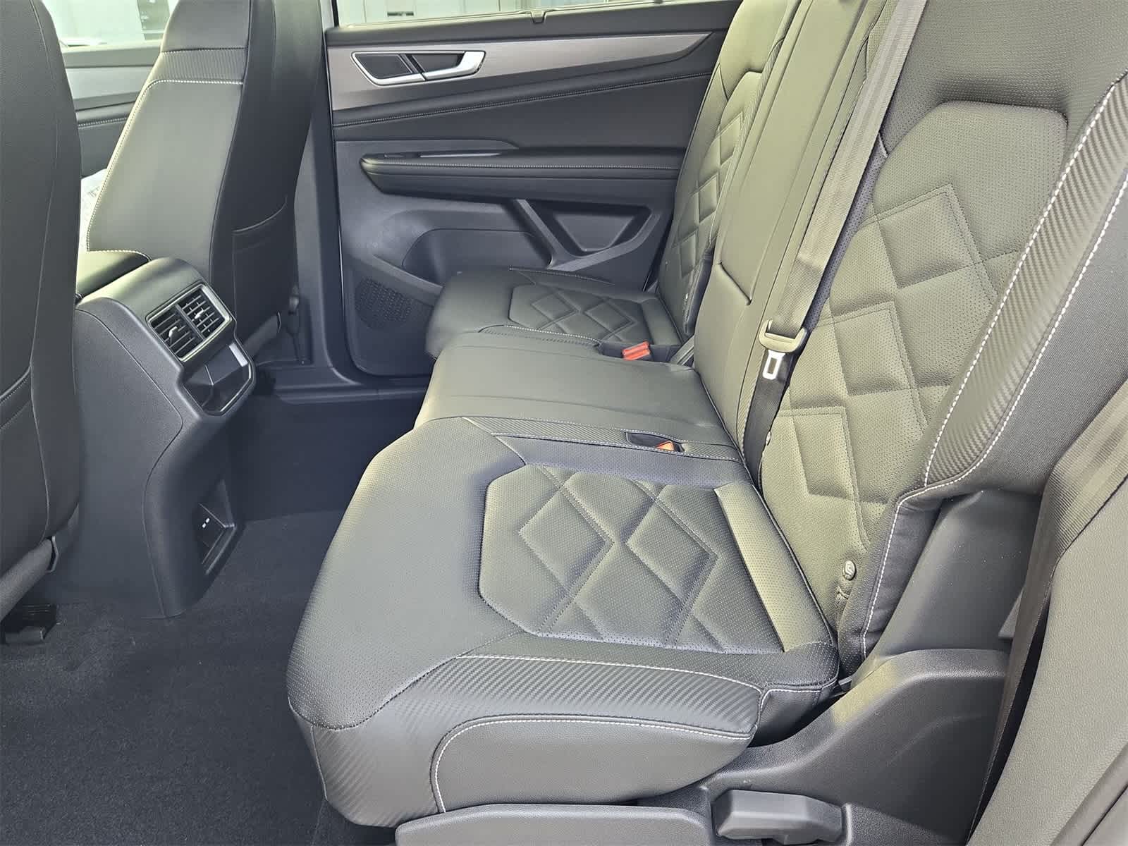 2026 Volkswagen Atlas Cross Sport 2.0T SE con tecnología