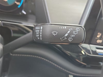 2026 Volkswagen Atlas Cross Sport 2.0T SE con tecnología