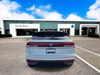 2026 Volkswagen Atlas Cross Sport 2.0T SE con tecnología