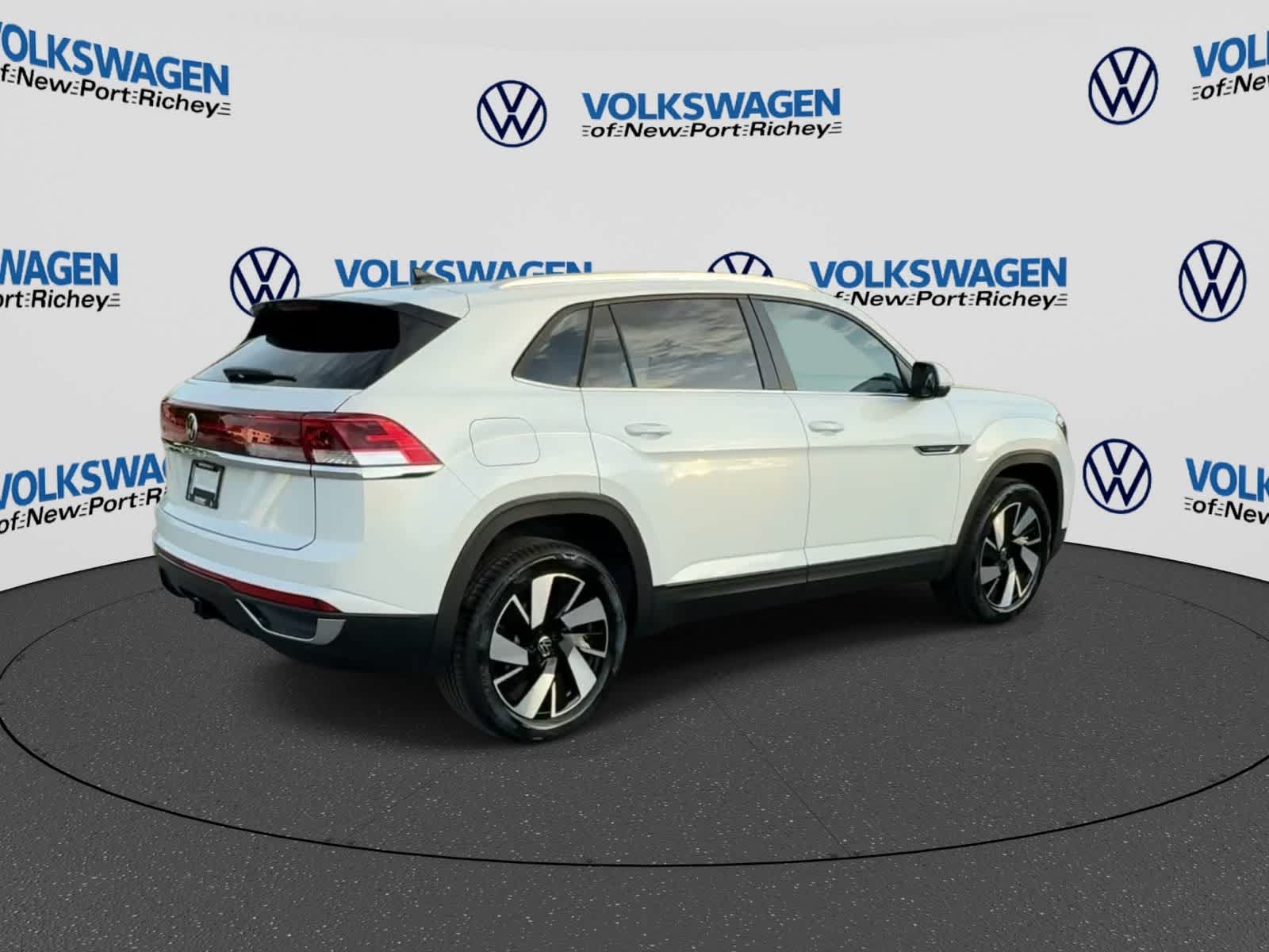 2026 Volkswagen Atlas Cross Sport 2.0T SE con tecnología