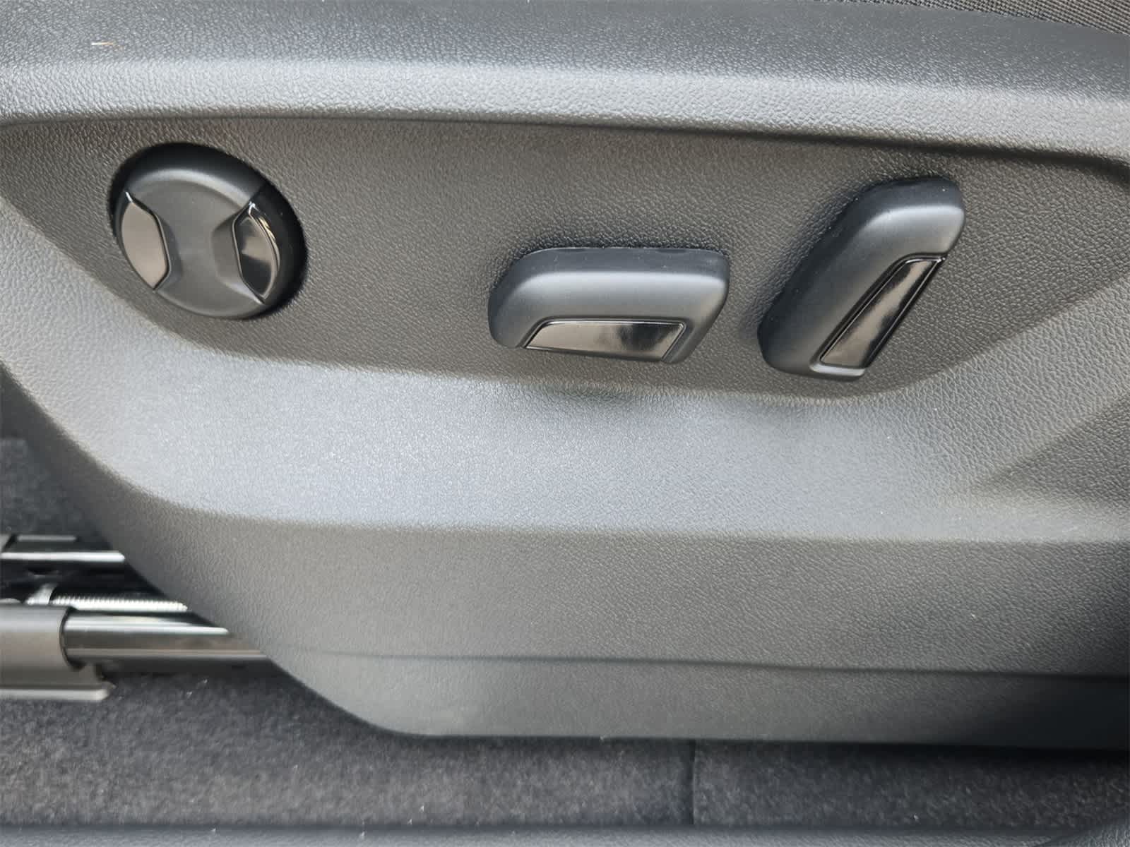 2026 Volkswagen Atlas Cross Sport 2.0T SE con tecnología