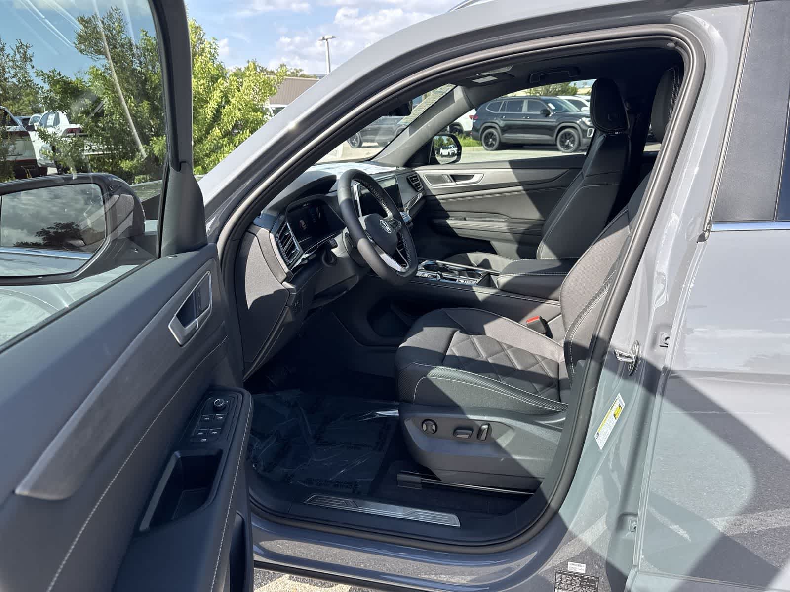 2026 Volkswagen Atlas Cross Sport 2.0T SE con tecnología