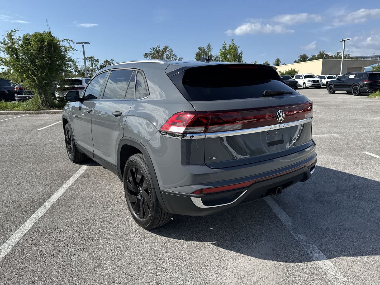 2026 Volkswagen Atlas Cross Sport 2.0T SE con tecnología