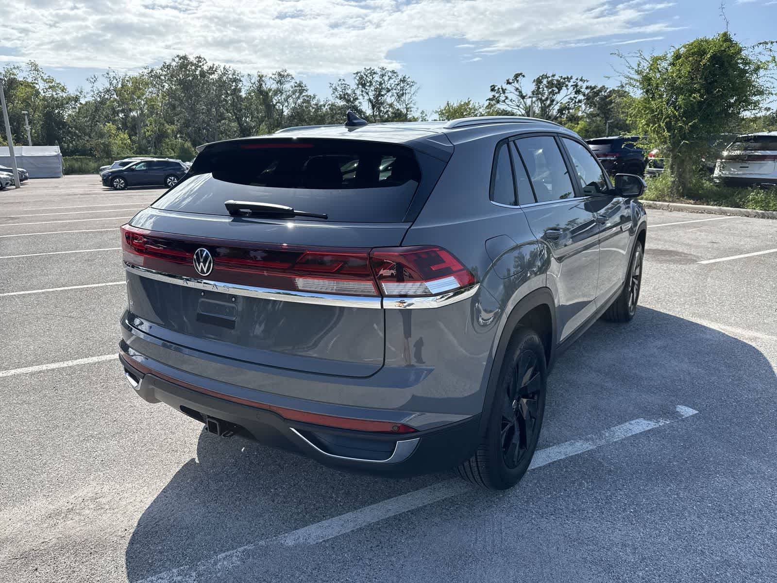 2026 Volkswagen Atlas Cross Sport 2.0T SE con tecnología