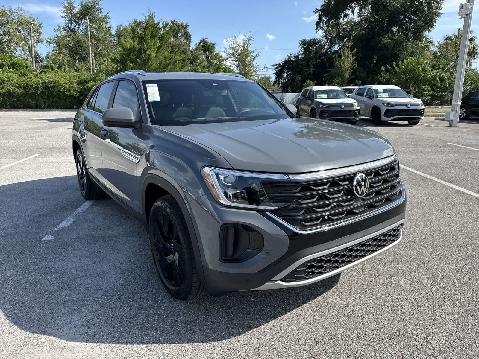 2026 Volkswagen Atlas Cross Sport 2.0T SE con tecnología
