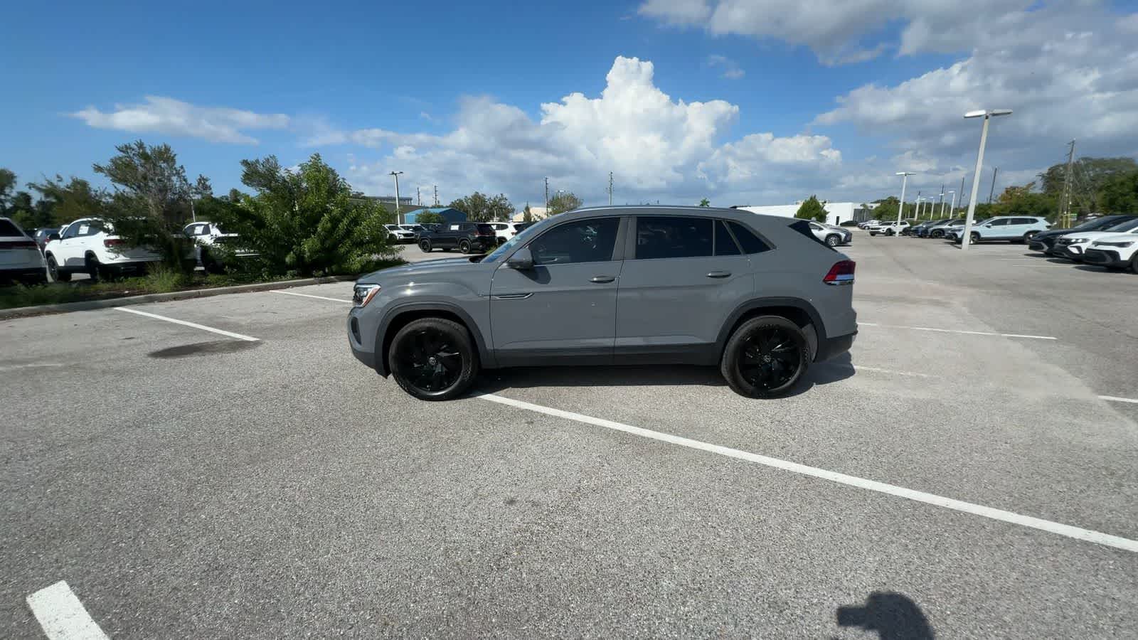 2026 Volkswagen Atlas Cross Sport 2.0T SE con tecnología