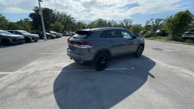 2026 Volkswagen Atlas Cross Sport 2.0T SE con tecnología