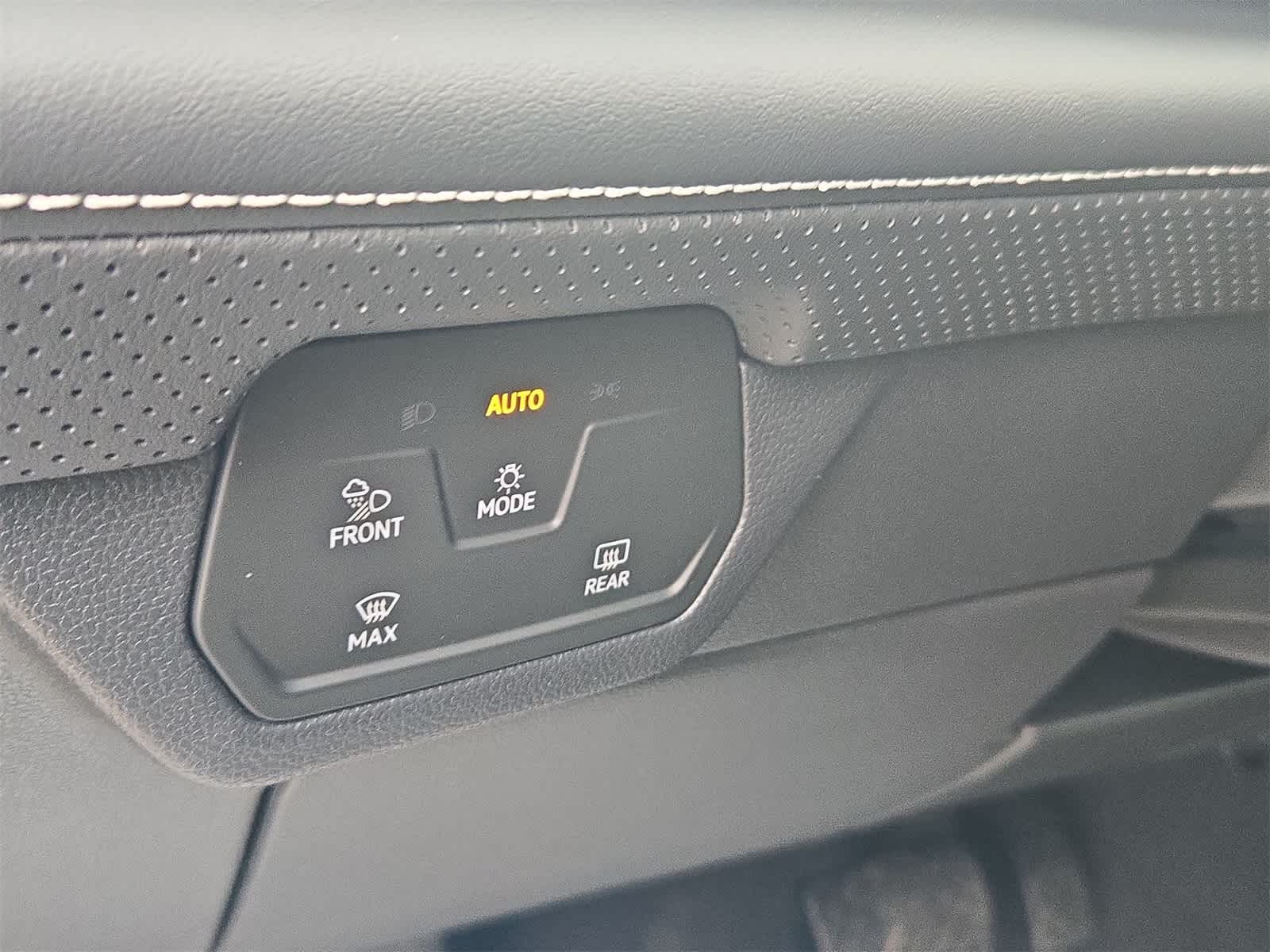 2026 Volkswagen Atlas Cross Sport 2.0T SE con tecnología