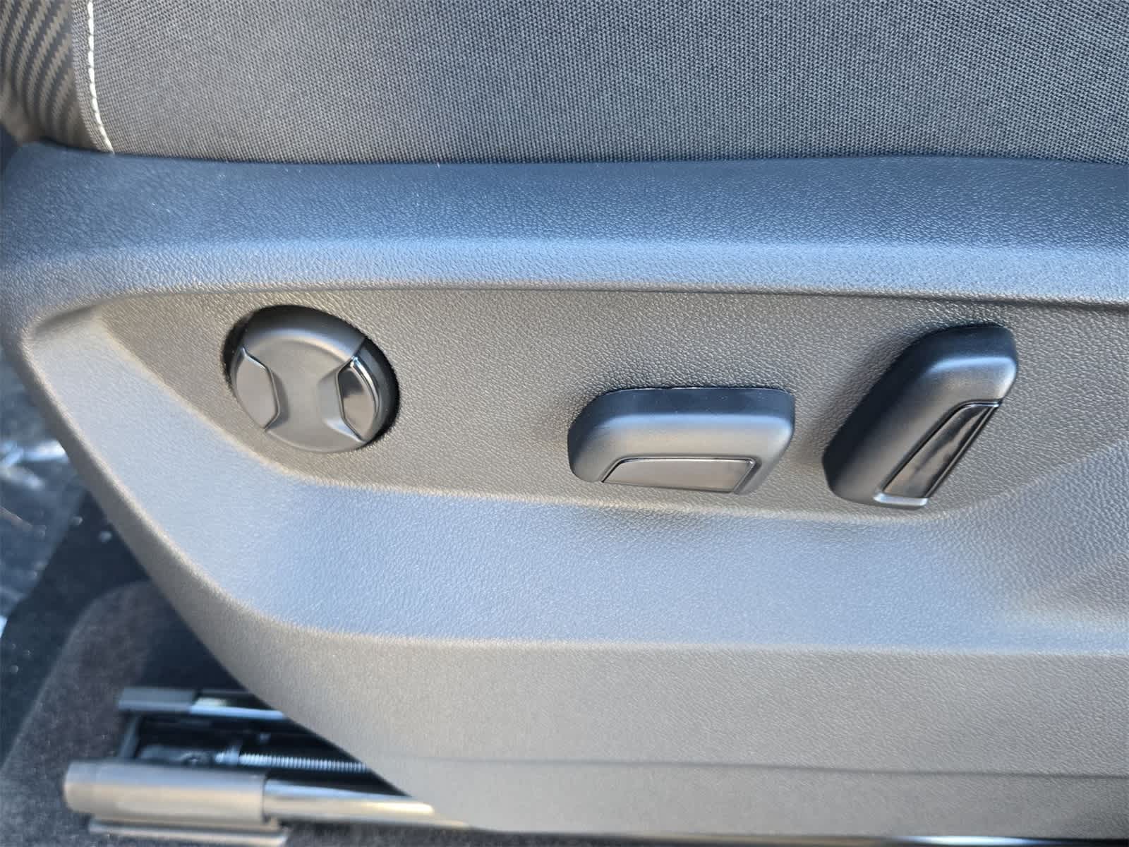 2026 Volkswagen Atlas Cross Sport 2.0T SE con tecnología