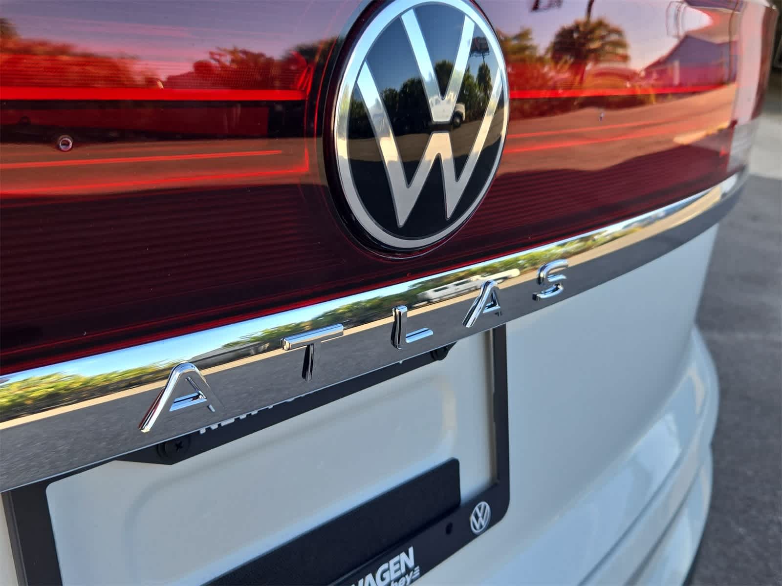 2026 Volkswagen Atlas Cross Sport 2.0T SE con tecnología