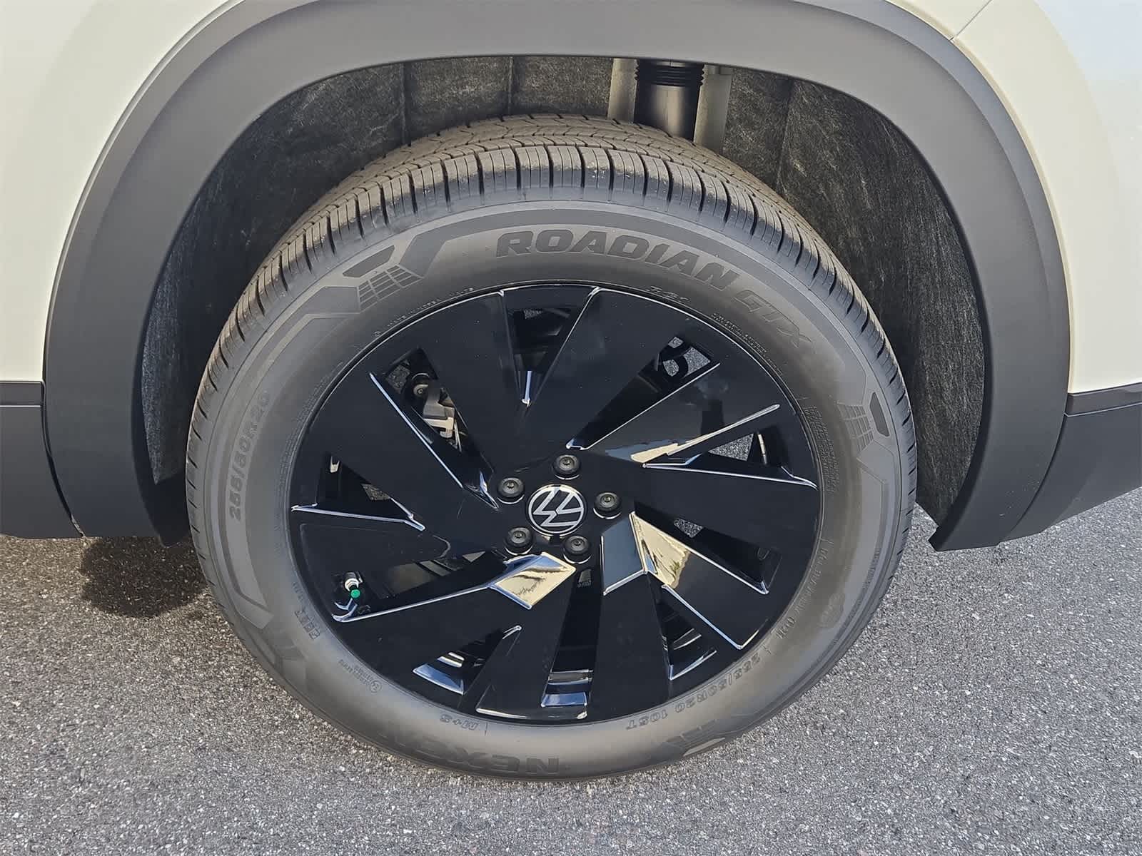 2026 Volkswagen Atlas Cross Sport 2.0T SE con tecnología