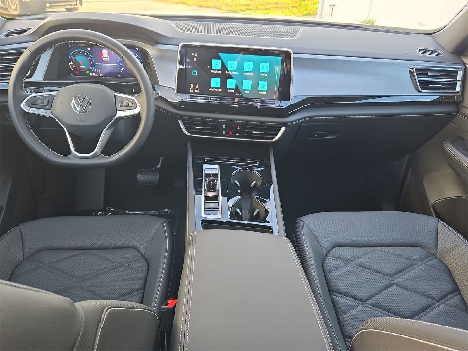 2026 Volkswagen Atlas Cross Sport 2.0T SE con tecnología