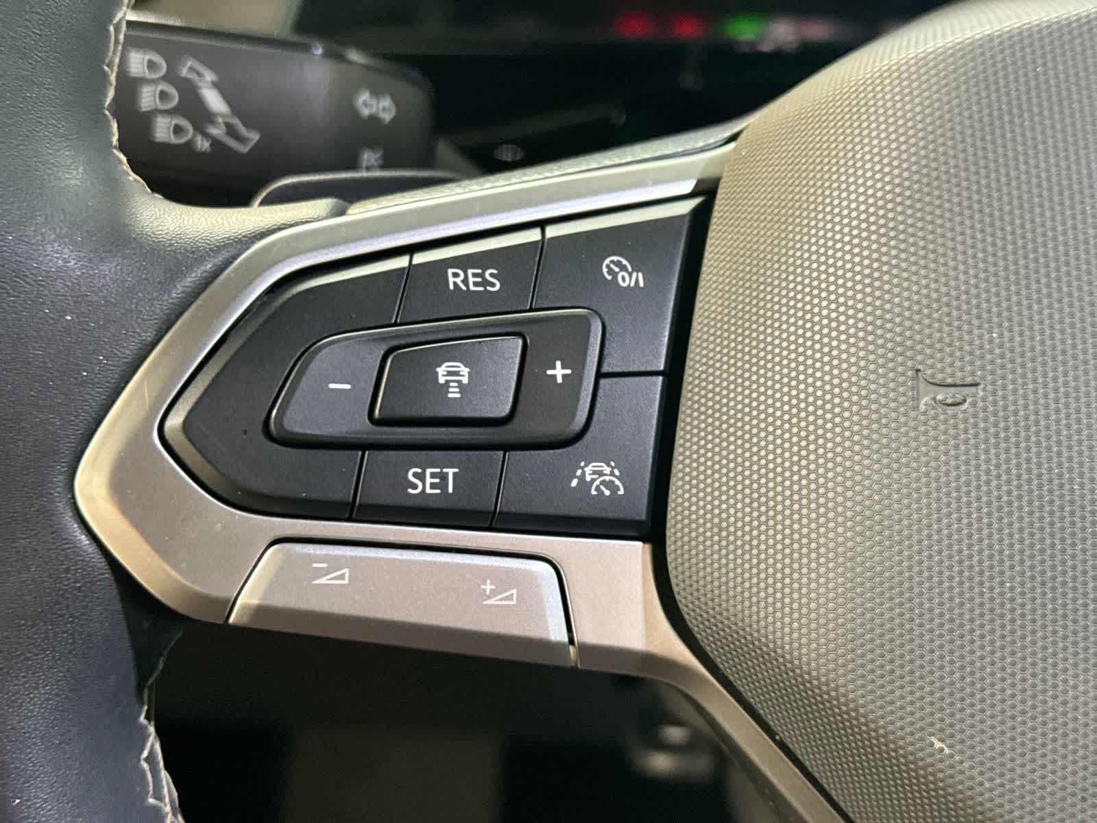 2024 Volkswagen Atlas Cross Sport 2.0T SE c/Tecnología