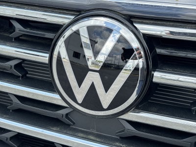 Volkswagen Atlas 2.0T SE con tecnología 2026