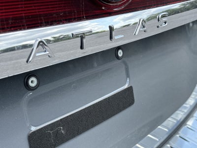 Volkswagen Atlas 2.0T SE con tecnología 2026