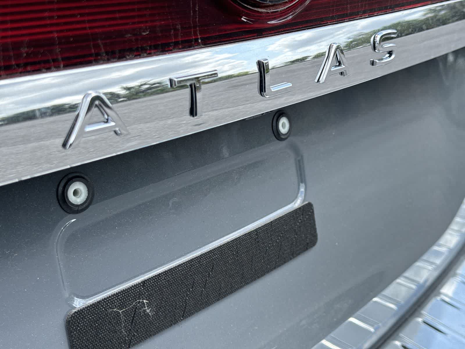 Volkswagen Atlas 2.0T SE con tecnología 2026
