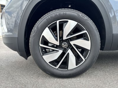 Volkswagen Atlas 2.0T SE con tecnología 2026