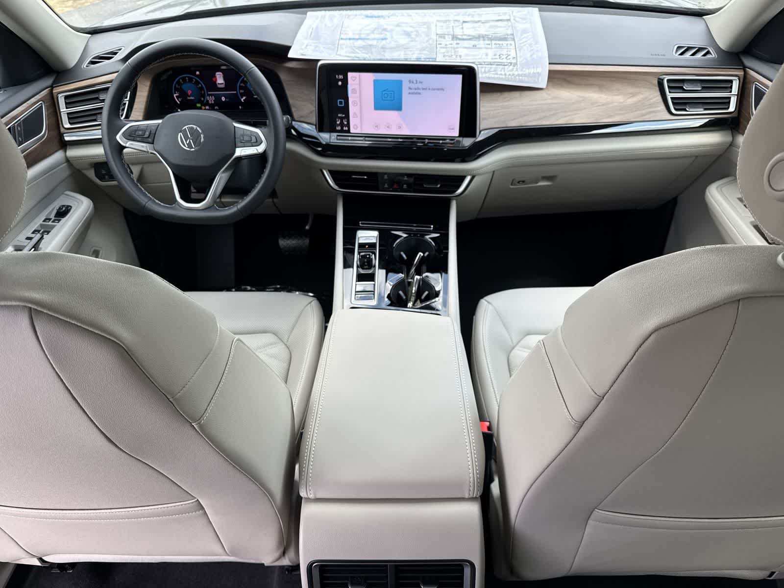 Volkswagen Atlas 2.0T SE con tecnología 2026