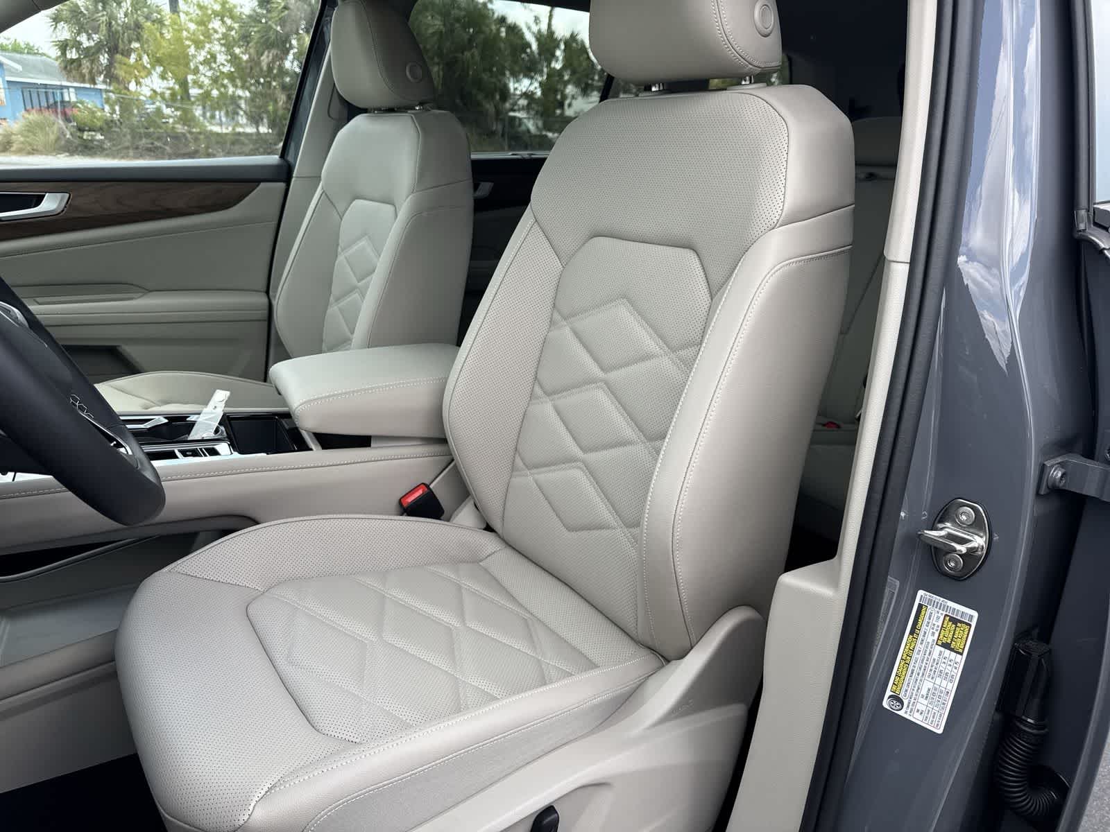 Volkswagen Atlas 2.0T SE con tecnología 2026