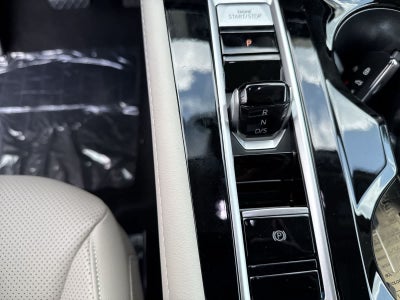 Volkswagen Atlas 2.0T SE con tecnología 2026