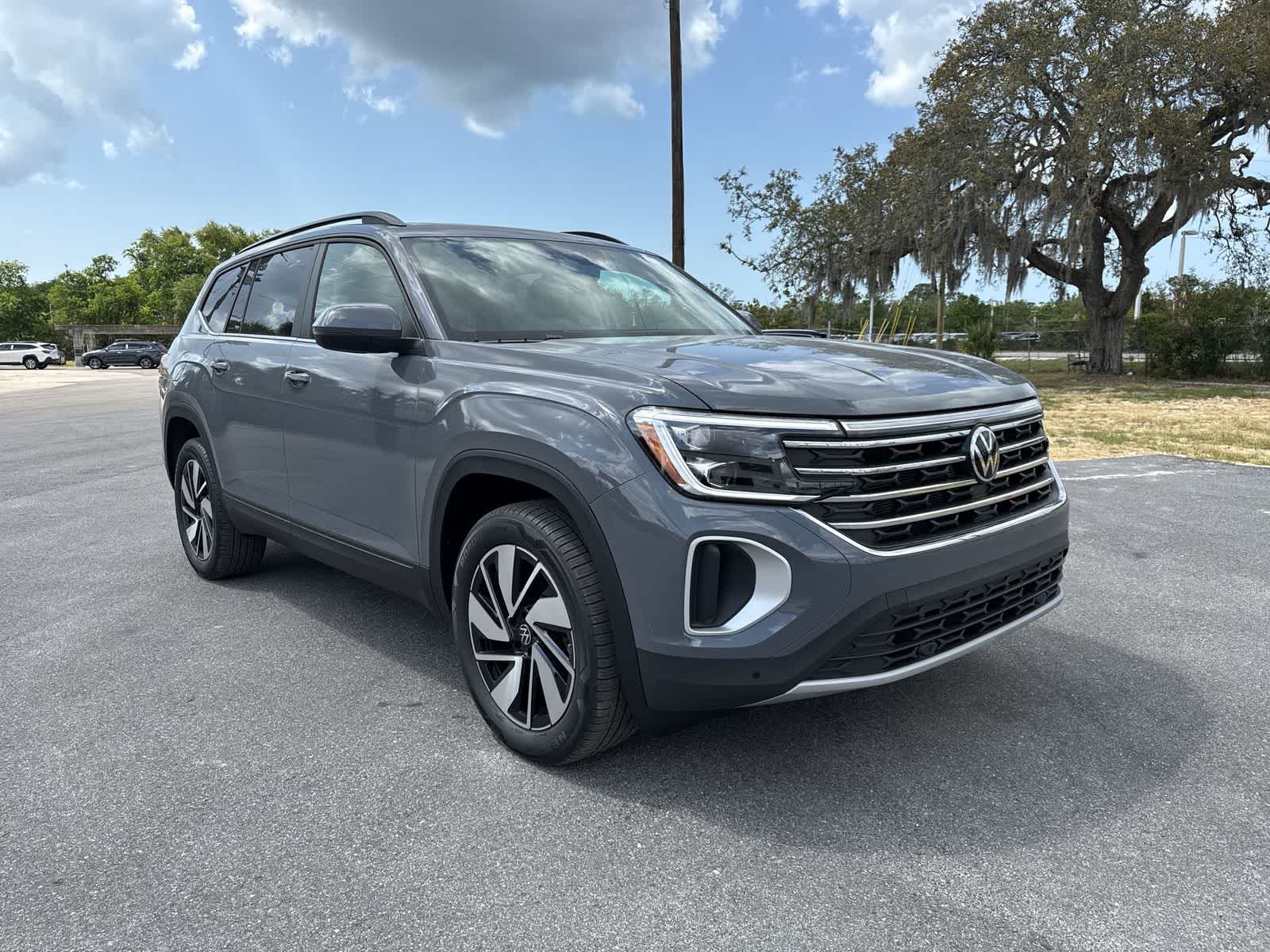 Volkswagen Atlas 2.0T SE con tecnología 2026