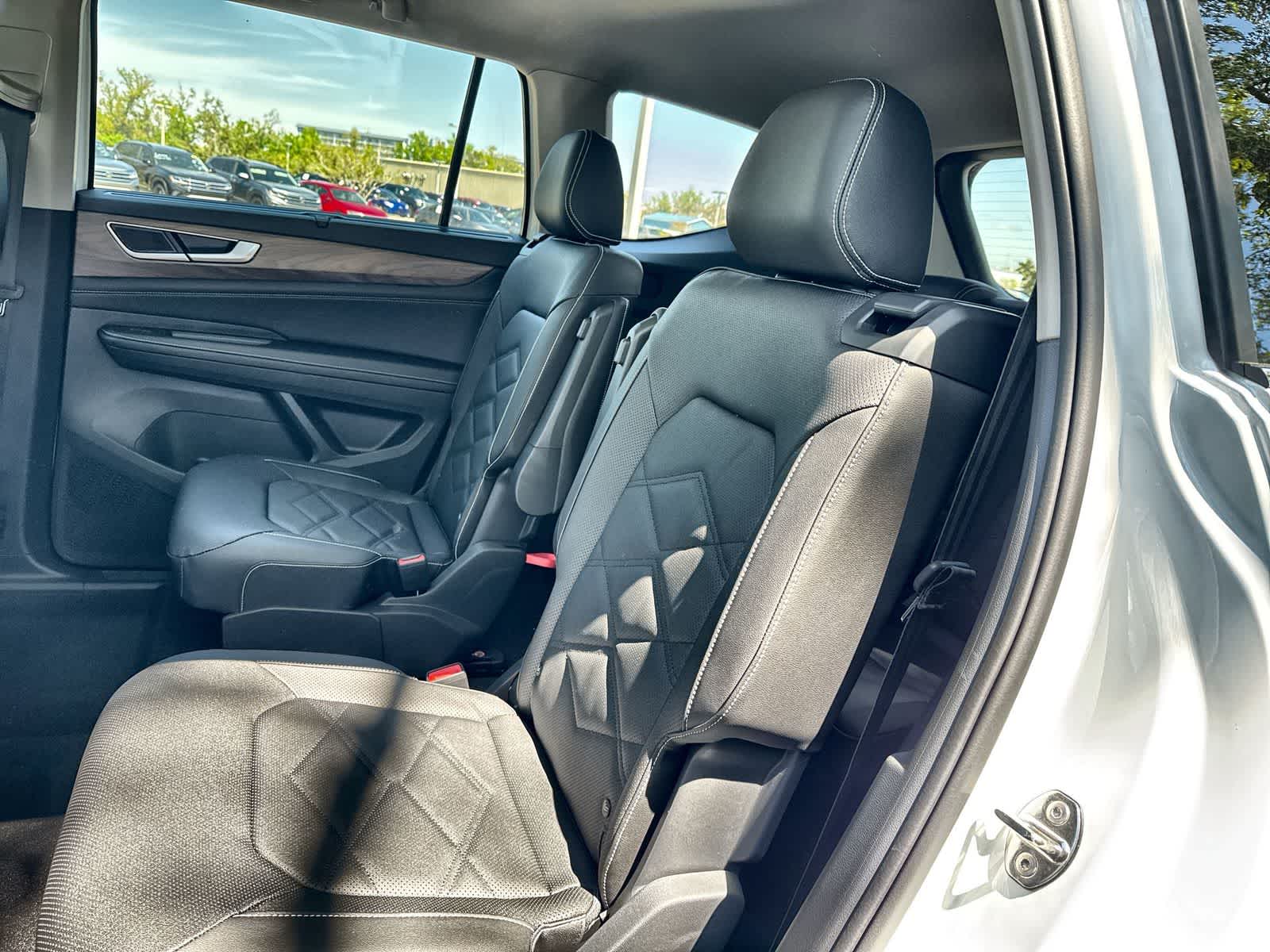 Volkswagen Atlas 2.0T SE con tecnología 2026