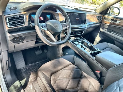 Volkswagen Atlas 2.0T SE con tecnología 2026