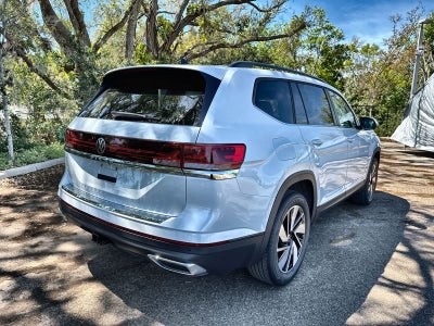 Volkswagen Atlas 2.0T SE con tecnología 2026