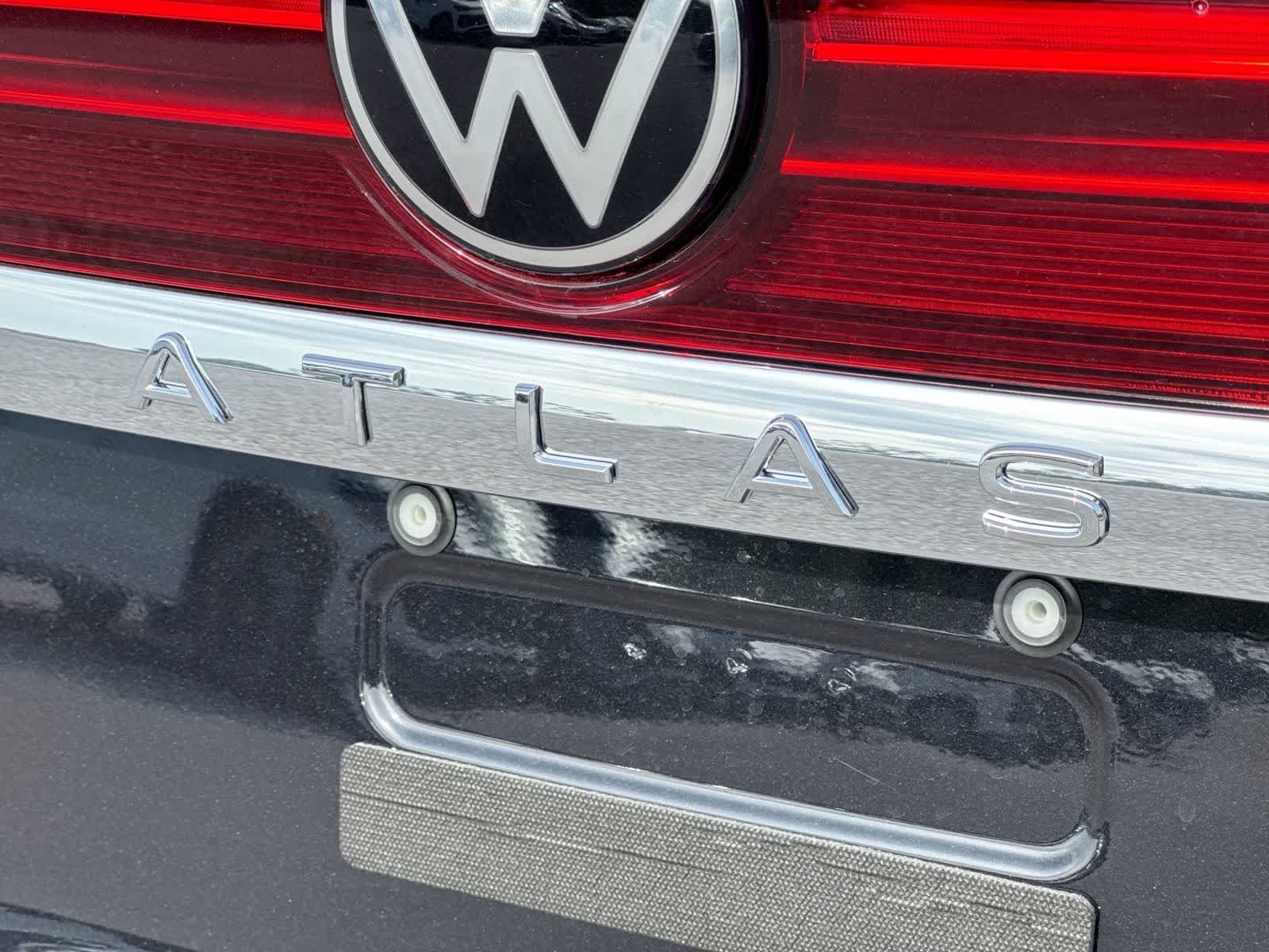 Volkswagen Atlas 2.0T SE con tecnología 2026