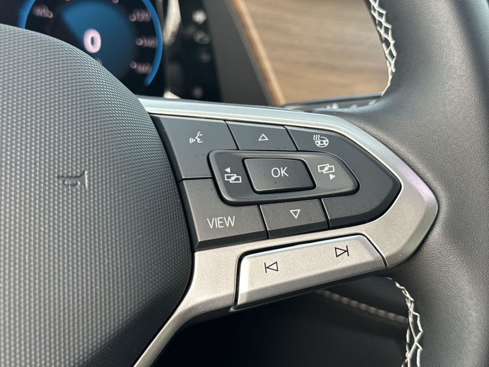 Volkswagen Atlas 2.0T SE con tecnología 2026