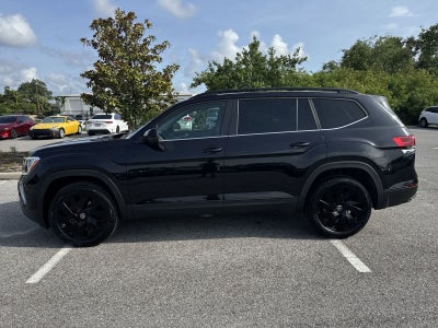 Volkswagen Atlas 2.0T SE con tecnología 2026