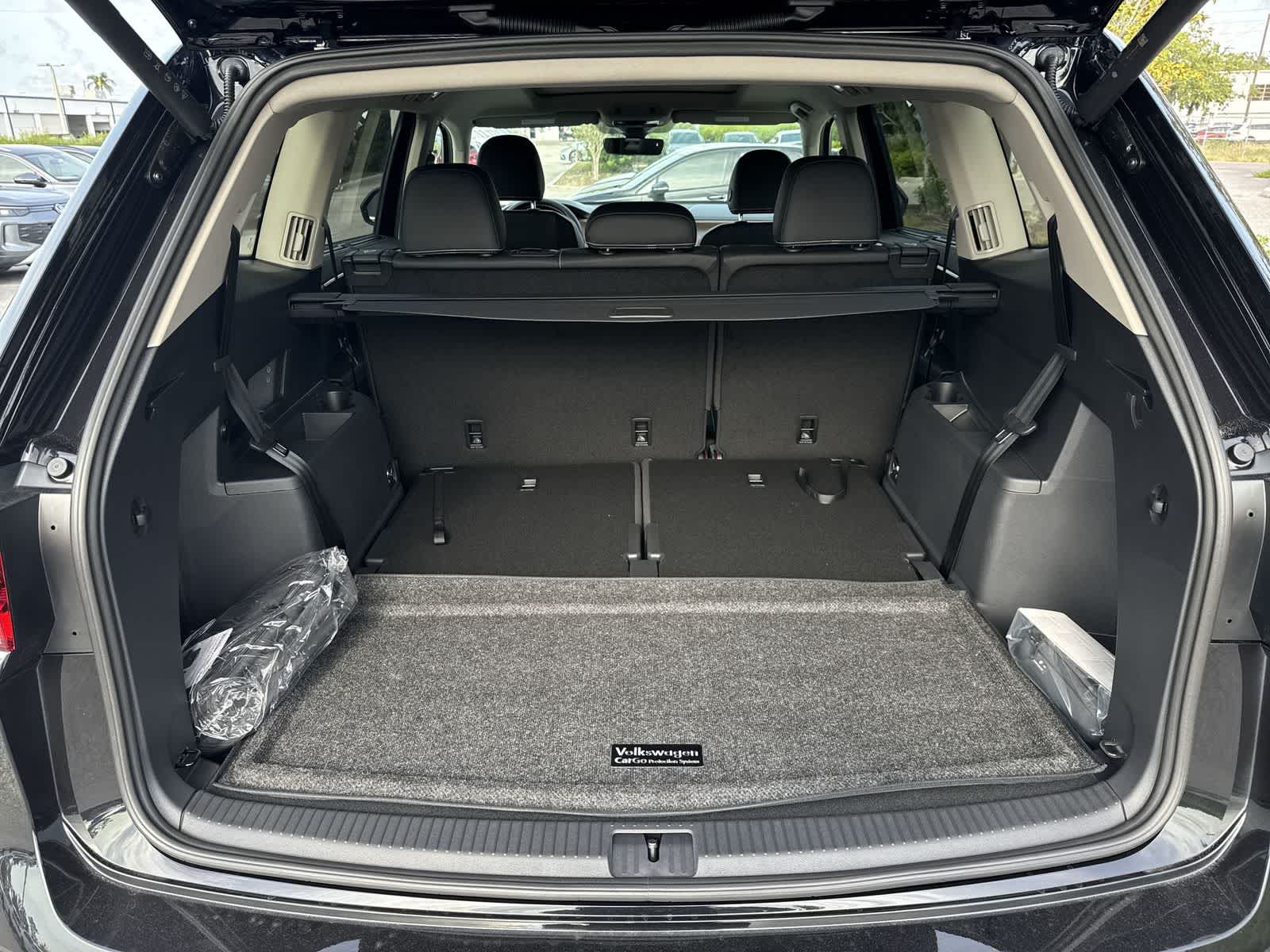 Volkswagen Atlas 2.0T SE con tecnología 2026
