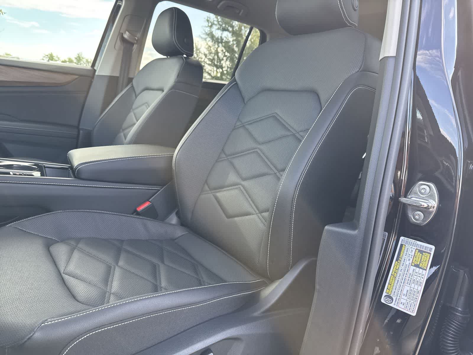 Volkswagen Atlas 2.0T SE con tecnología 2026