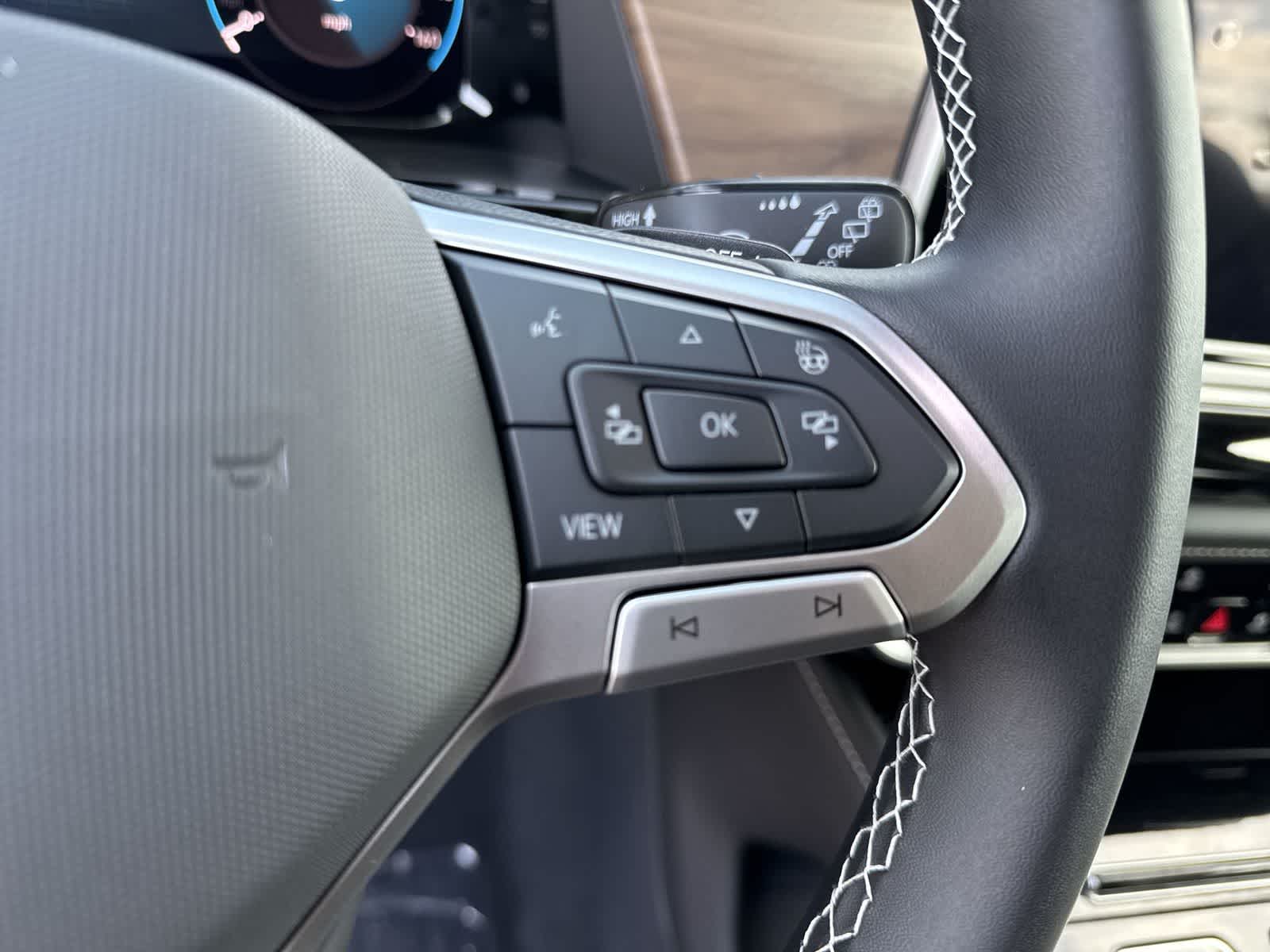 Volkswagen Atlas 2.0T SE con tecnología 2026