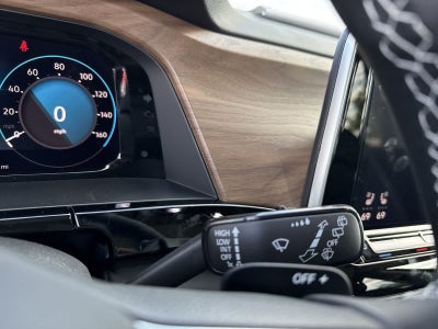 Volkswagen Atlas 2.0T SE con tecnología 2026