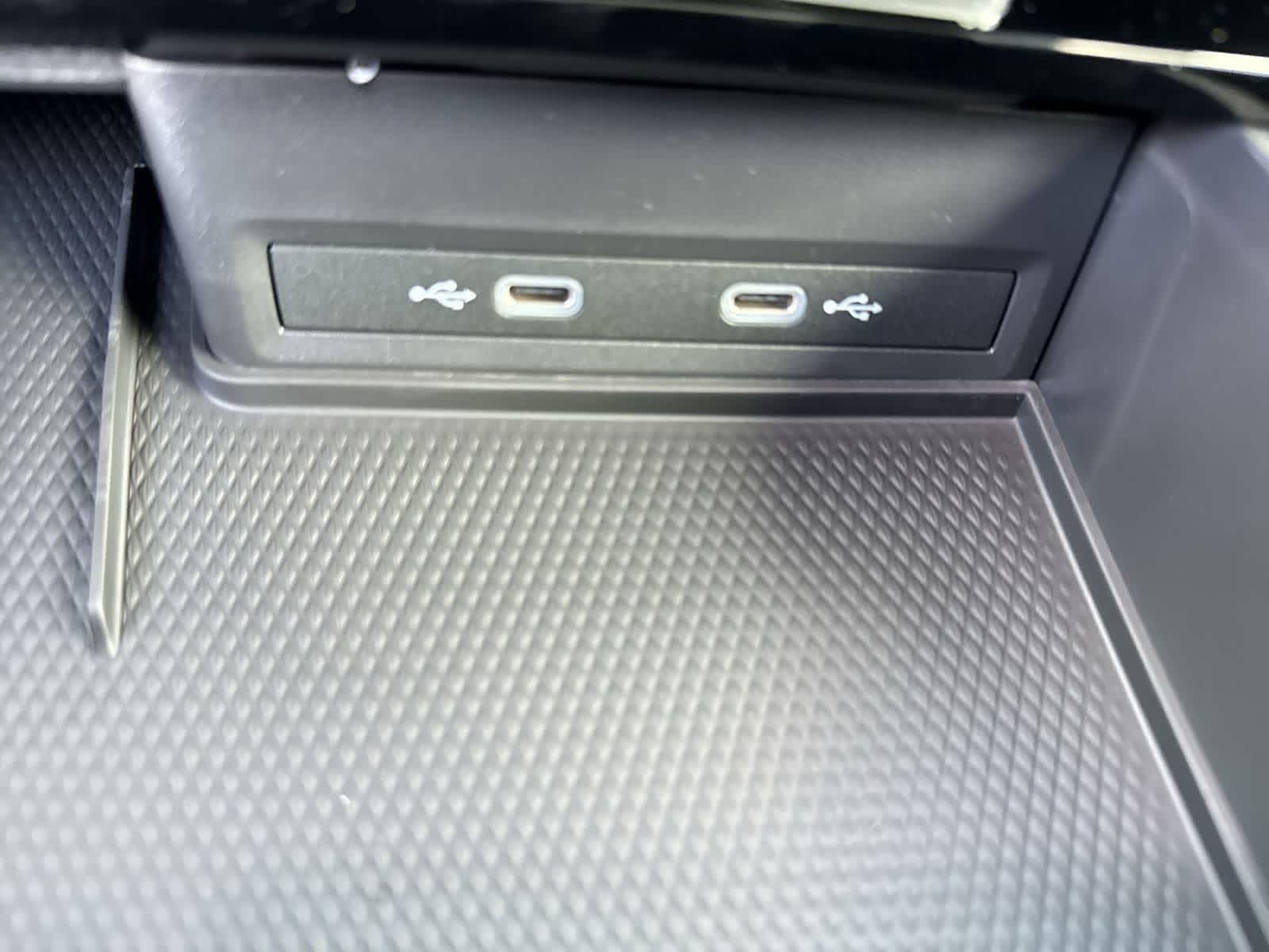Volkswagen Atlas 2.0T SE con tecnología 2026