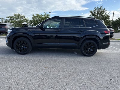 Volkswagen Atlas 2.0T SE con tecnología 2026