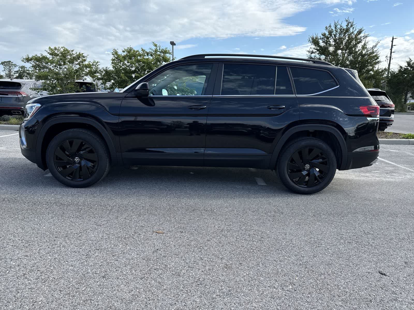 Volkswagen Atlas 2.0T SE con tecnología 2026