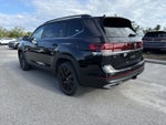 Volkswagen Atlas 2.0T SE con tecnología 2026