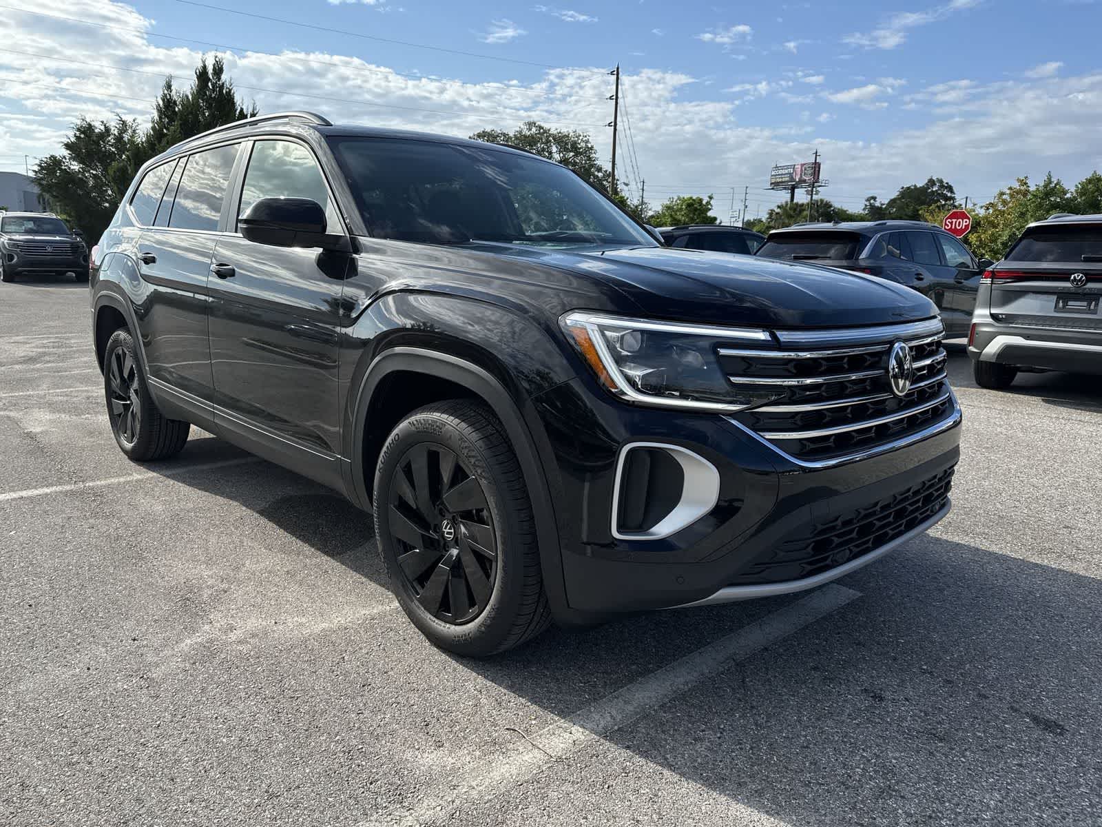 Volkswagen Atlas 2.0T SE con tecnología 2026