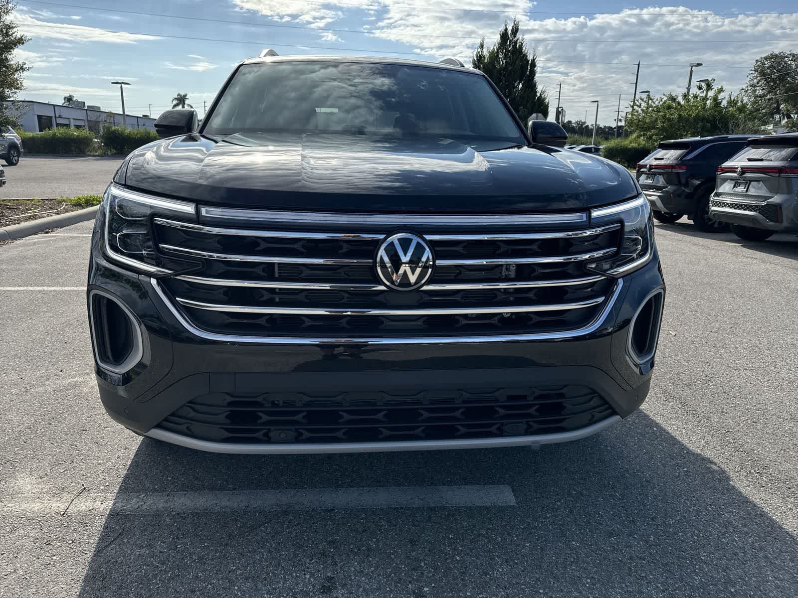 Volkswagen Atlas 2.0T SE con tecnología 2026